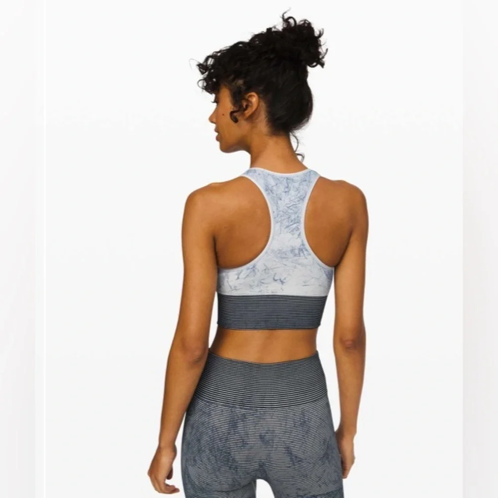 Womens Lululemon Ebb to Train Bra size 4